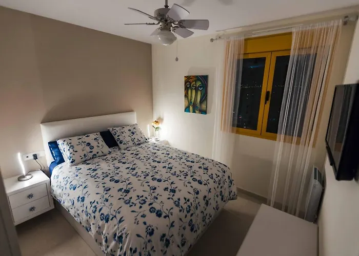 Apartment En La Playa. Planta 19. Vistas Espectaculares. 2 Terrazas.