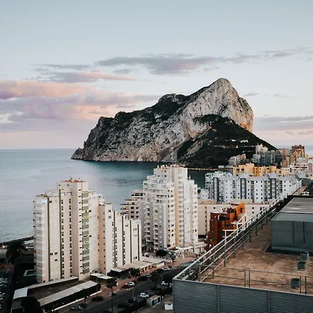 En La Playa. Planta 19. Vistas Espectaculares. 2 Terrazas. קלפה