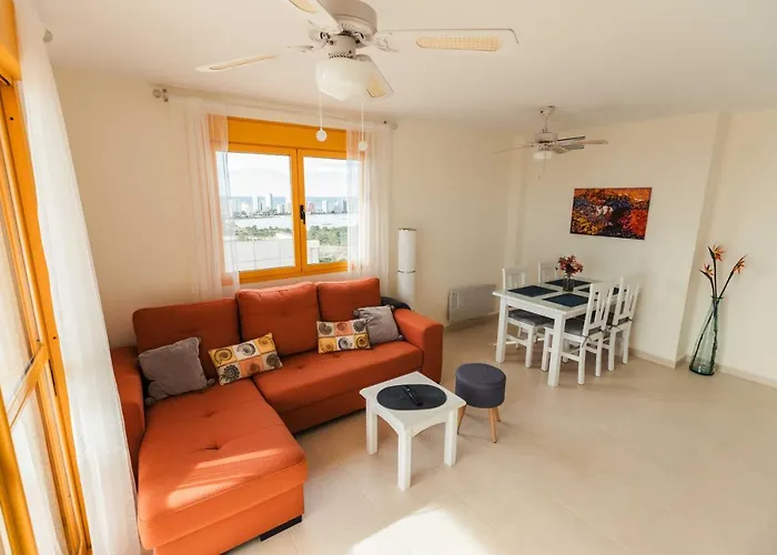 En La Playa. Planta 19. Vistas Espectaculares. 2 Terrazas. Apartment *